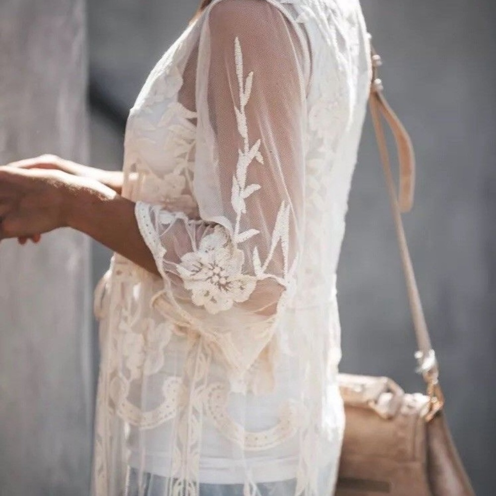 Last One! Lace Embroidered Crochet Kimono Duster - Picture 2 of 7